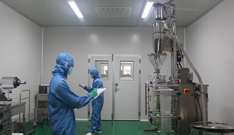 項目面積：一期4000平方；二期1000平方 施工周期：90天 項目概況：整廠潔凈室萬級裝修工程,全部一次性通過驗收