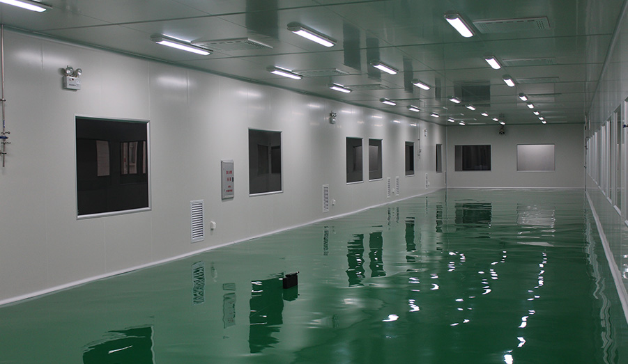 項目面積：一期4000平方；二期1000平方 施工周期：90天 項目概況：整廠潔凈室萬級裝修工程,全部一次性通過驗收